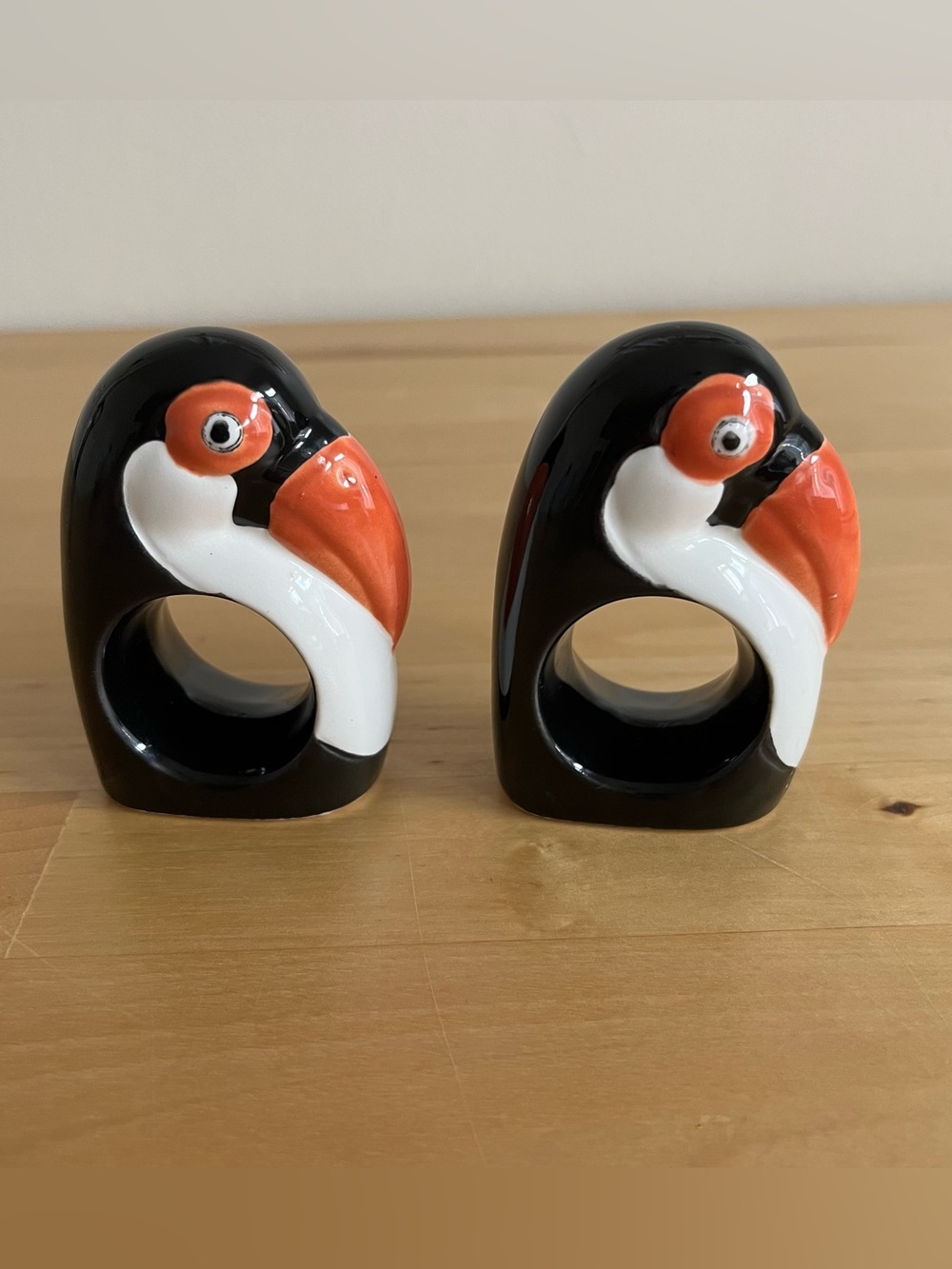 Whimsical Glossy Ceramic Toucan Bird Napkin Rings Black White Set Of 2 Eclectic